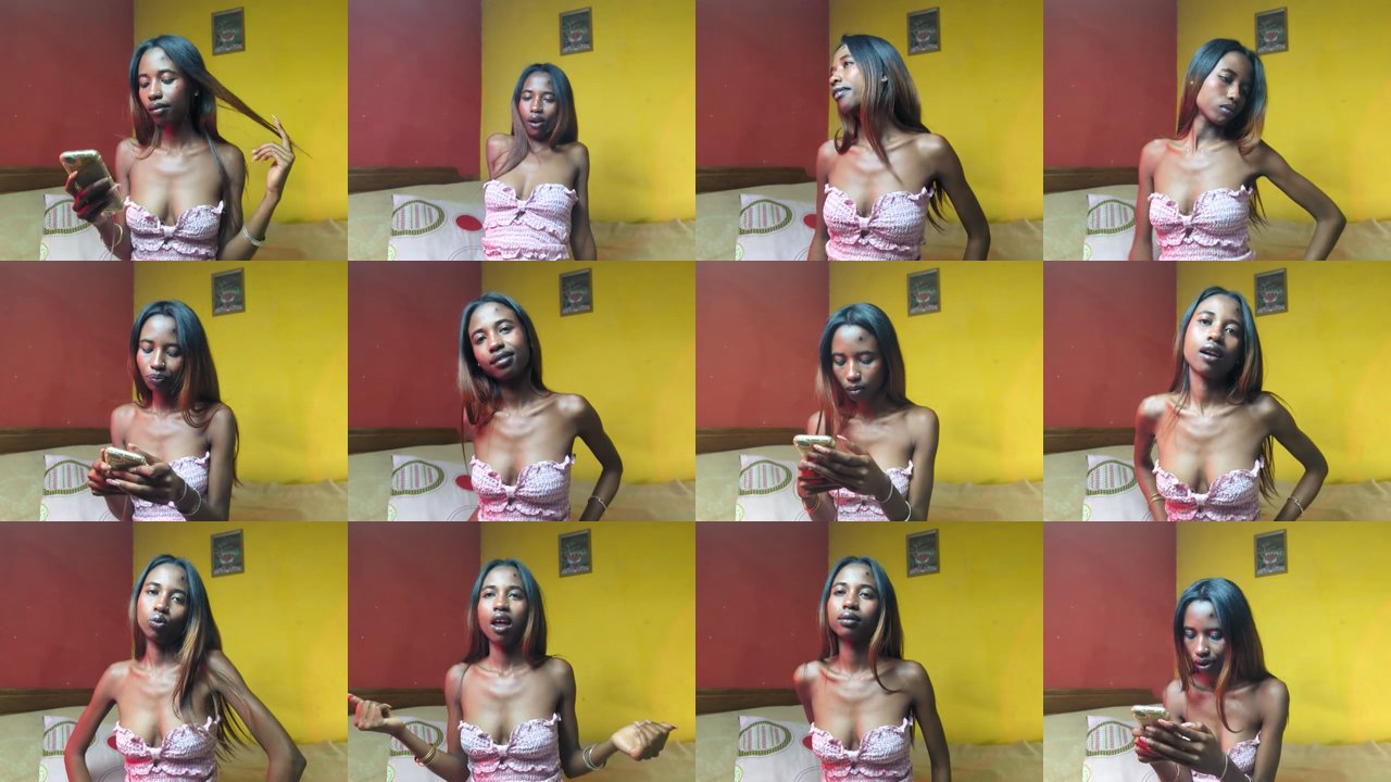 nathascha — Tip menu, Playful tease, Interactive game on BongaCams
