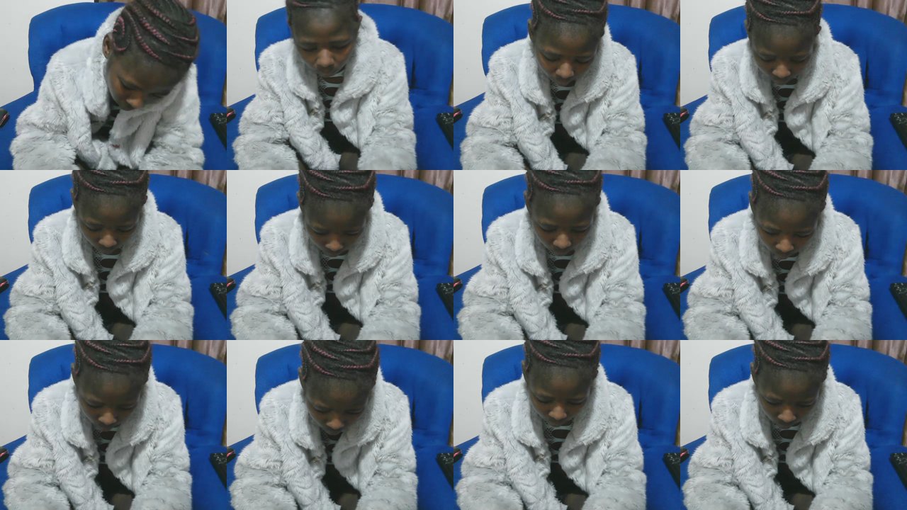 petitelv — Petite, Queen on BongaCams