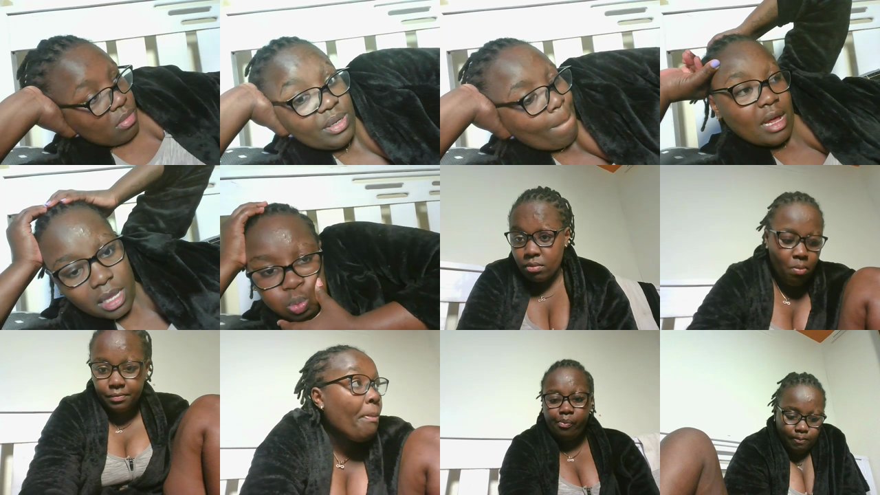 sweetariah1 — Toy play on BongaCams