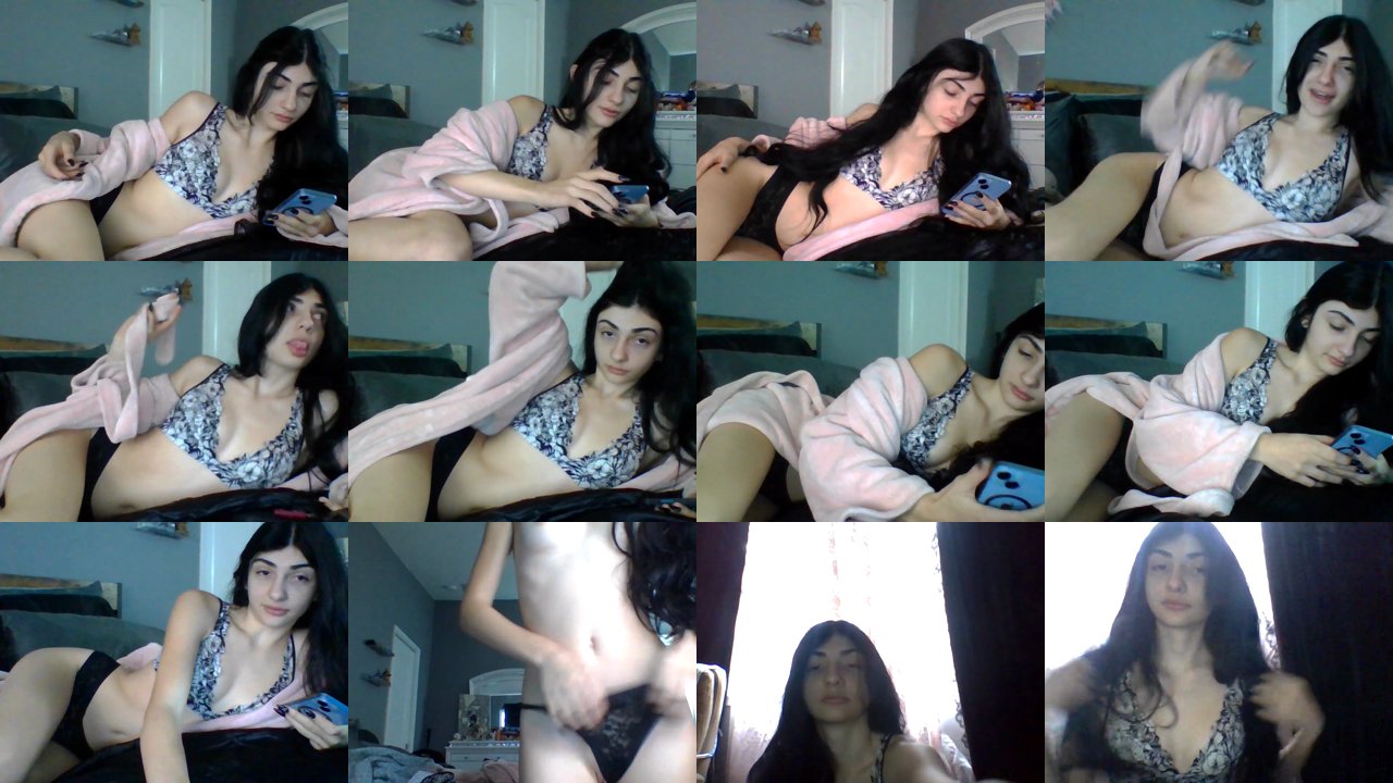 ariiluv21 — Tease, Petite, 18 on Chaturbate