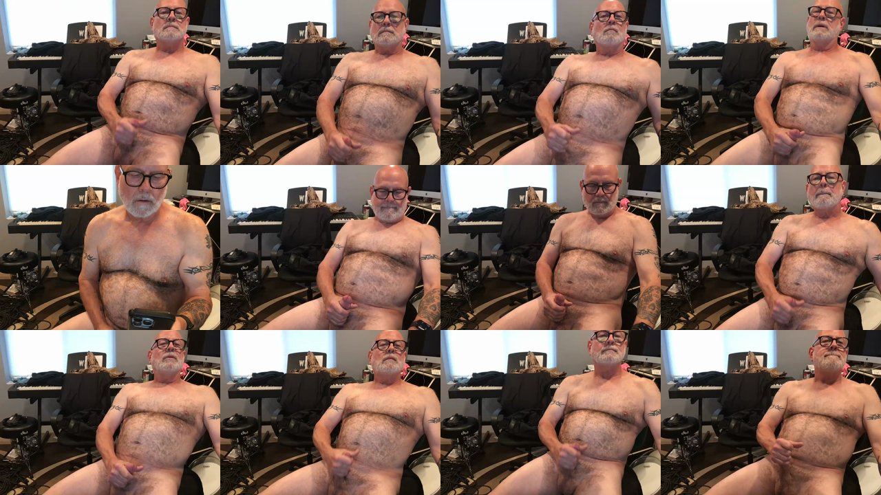 beavermower — Tease, Mature, C2c on Chaturbate