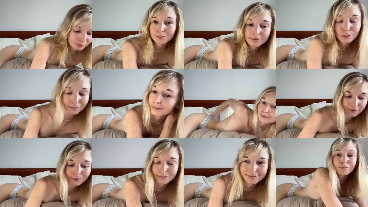 alielli — Interactive, Toy play, Petite tease on MyFreeCams