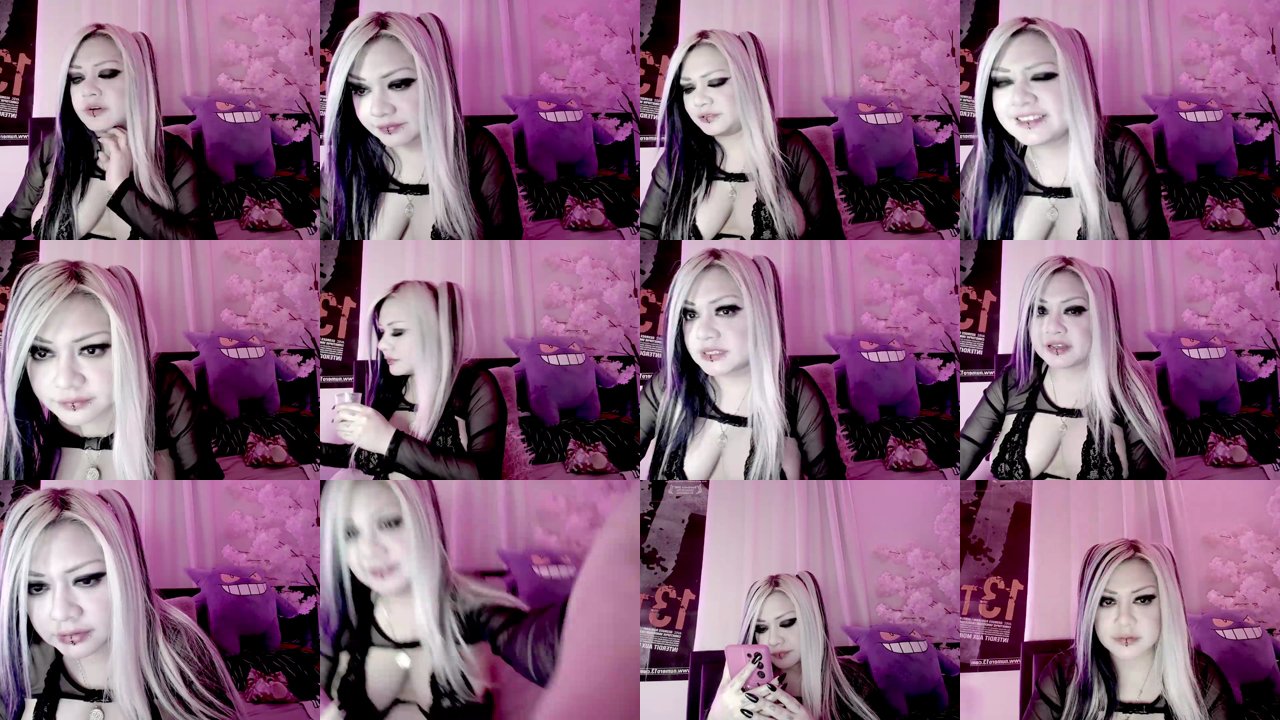 bloodangel — Seductive, Redhead, Sensual tease on MyFreeCams