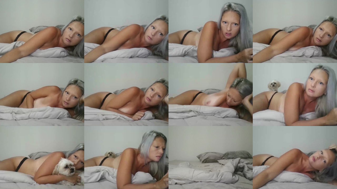 crystaaal — Tease, Seductive, Toy play on MyFreeCams