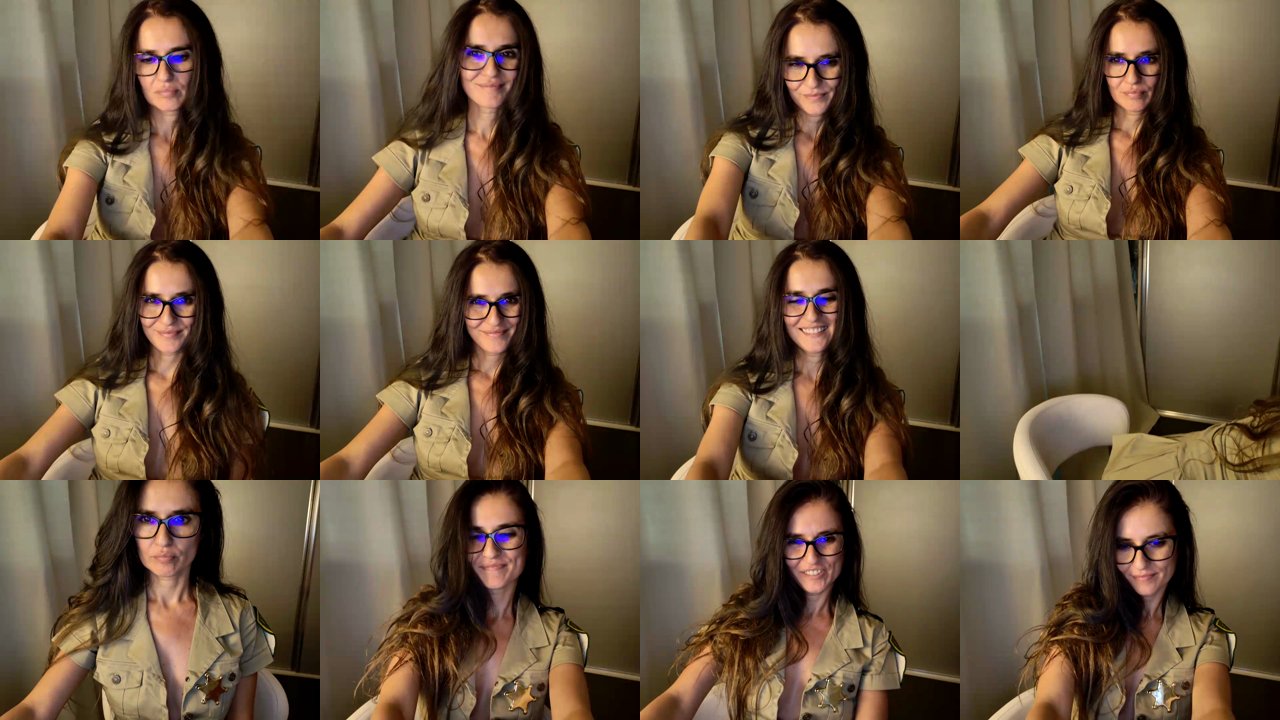 danielle — Tease, Brunette, Seductive on MyFreeCams