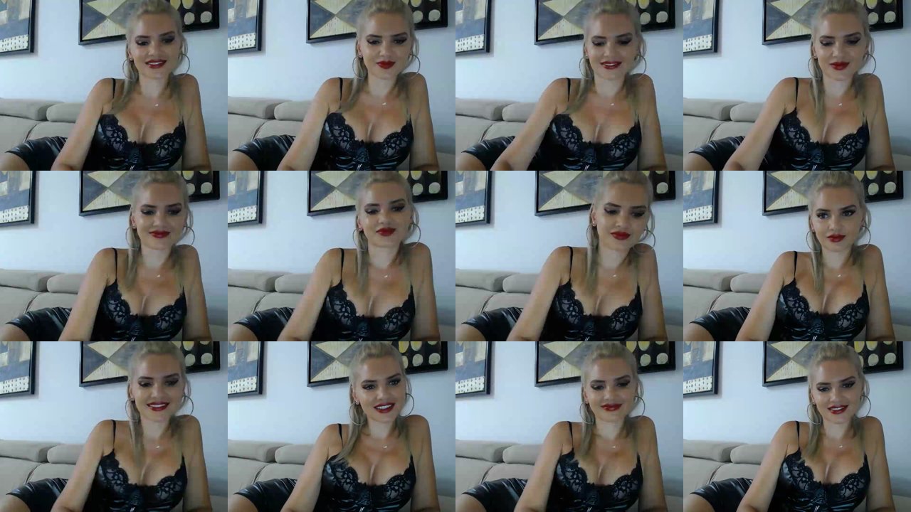 klarita — Topless tease, Dance tease, Petite brunette on MyFreeCams
