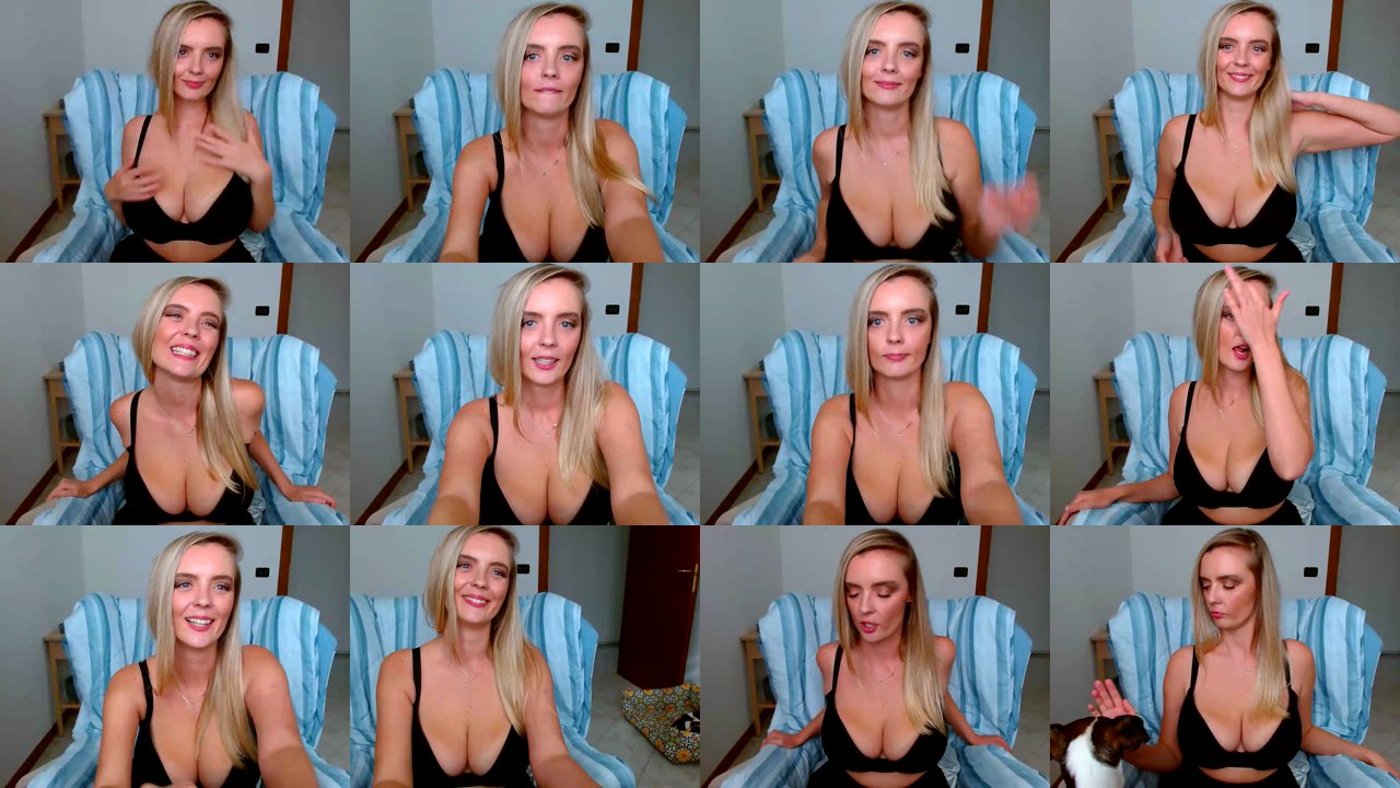 missaura — Tease, Sensual, Striptease on MyFreeCams