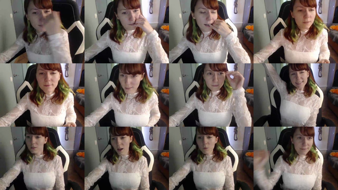 nikifoks18 — Tease, Playful, Petite on MyFreeCams