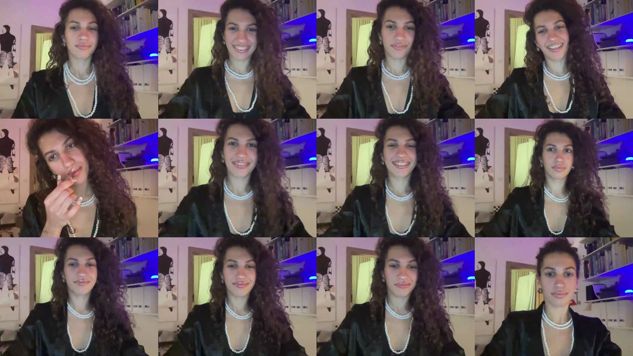 saava — Tease, Brunette, Sensual on MyFreeCams