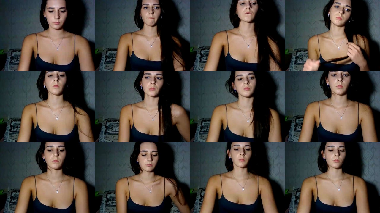 valessiamoon — Teasing, Brunette, Sensual on MyFreeCams