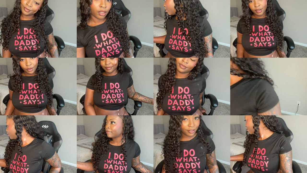 jasreign2 — Seductive tease, Oil play, Passionate solo on Stripchat